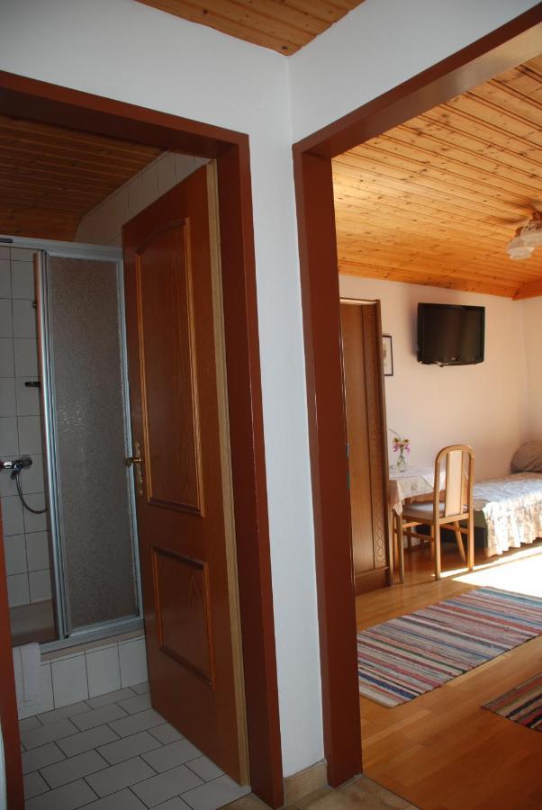 Gaestehaus Der Gamser Winzerstube Bad Gams Exterior photo