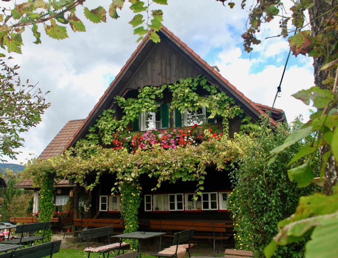 Gaestehaus Der Gamser Winzerstube Bad Gams Exterior photo